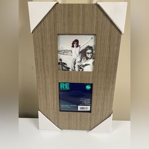 NWT! Gallery frame for 4x4 photos